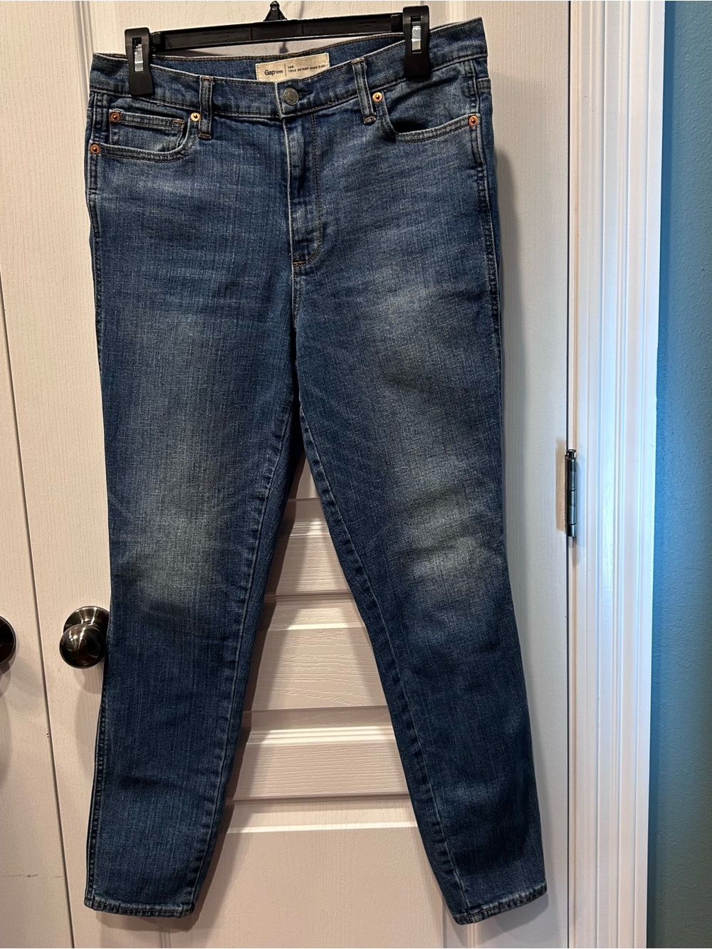 Gap 1969 Women’s True Skinny High Rise Jeans Size 29R Medium Wash Blue Denim